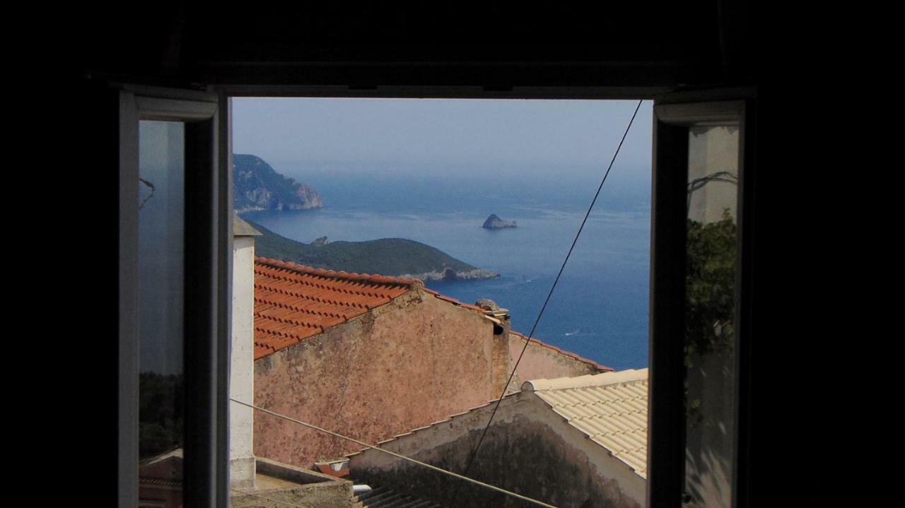 Apartamento Lakones View House Exterior foto